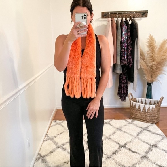 Emily In Paris Style Y2K Bright Fur Scarf - Picture 2 of 4